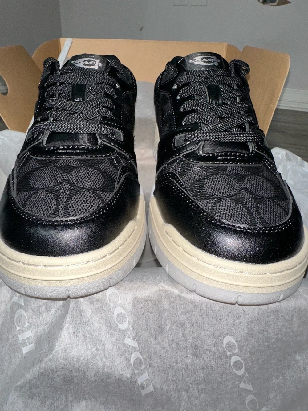 Coach Women’s Soho Sneakers 🧸👟